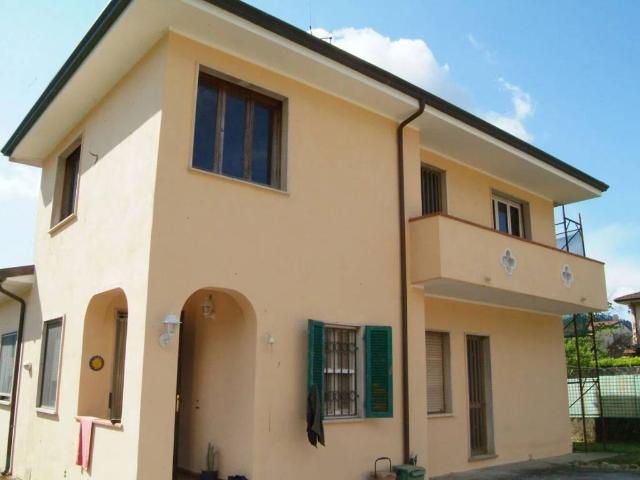 Villa Indipendente in vendita a Campiglioni, Camaiore