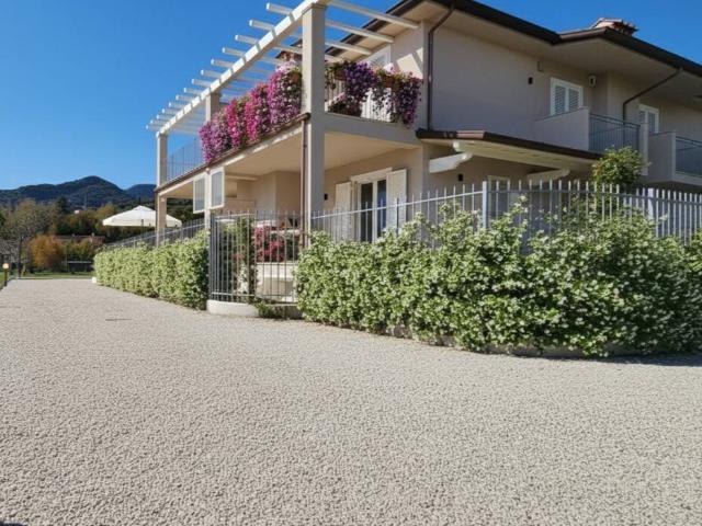 Villa Indipendente in vendita a Caravello, Camaiore