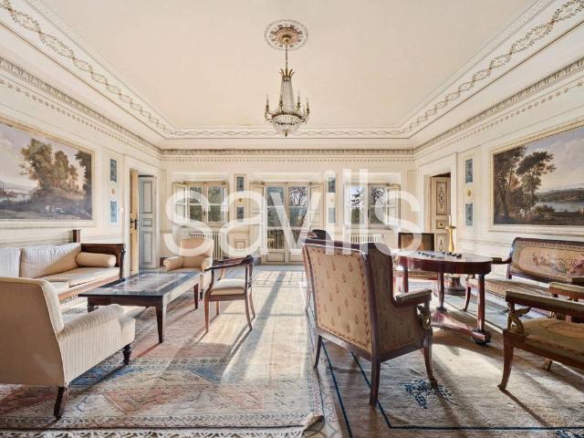 Villa Indipendente in vendita a Pieve, Camaiore
