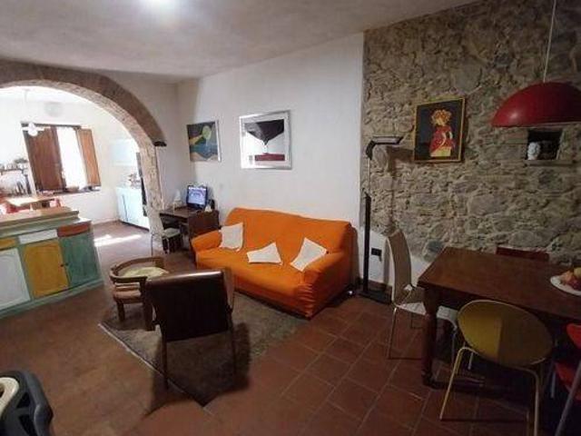 Villa Indipendente in vendita a Camaiore, Toscana