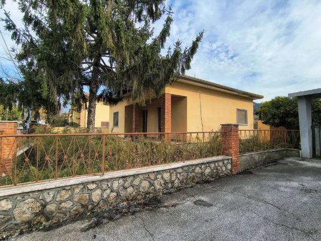 Villa Indipendente in vendita a località Bucine, Camaiore
