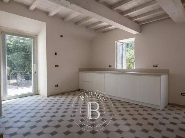 Villa Indipendente in vendita a Arancio, Camaiore