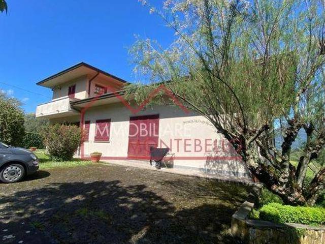 Villa Indipendente in vendita a Marignana, Camaiore