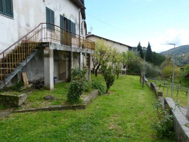 Rustico in vendita a Vado, Camaiore