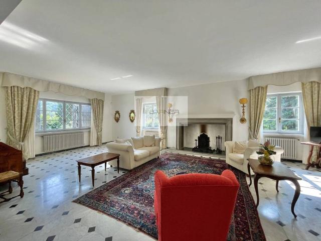 Villa Indipendente in vendita a Brentaccio, Camaiore
