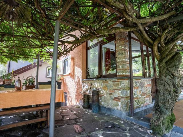 Villa Indipendente in vendita a Marignana, Camaiore