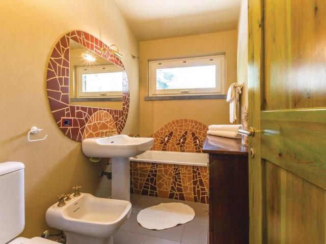 Villa Indipendente in vendita a Marignana, Camaiore