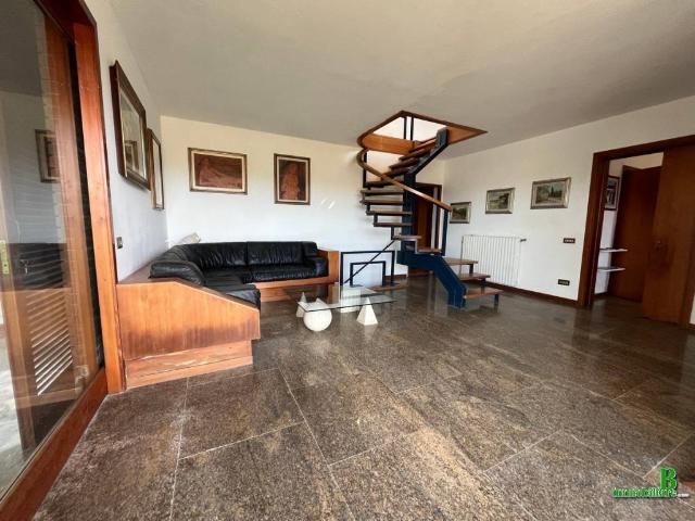 Villa Indipendente in vendita a Camaiore, Lucca
