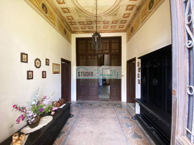 Villa Indipendente in vendita a Nocchi, Camaiore