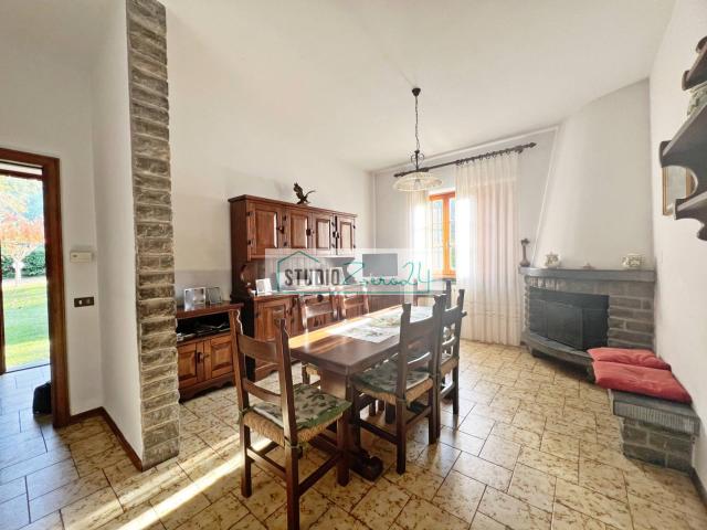 Villa Indipendente in vendita a Camaiore, Toscana