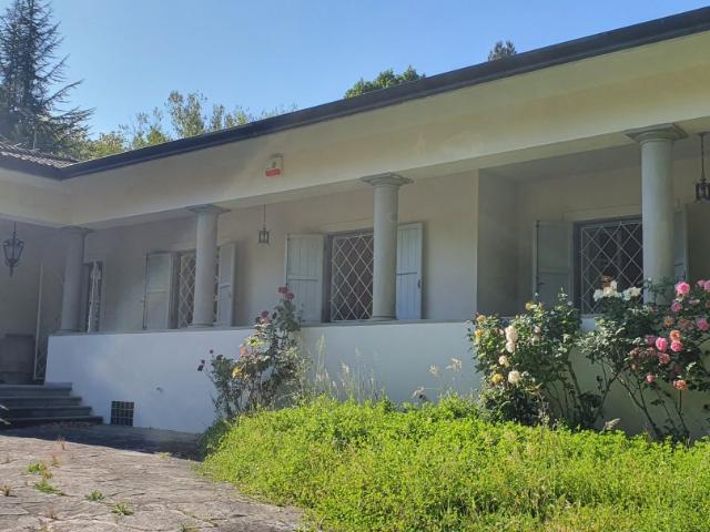 Villa Indipendente in vendita a Campo, Camaiore