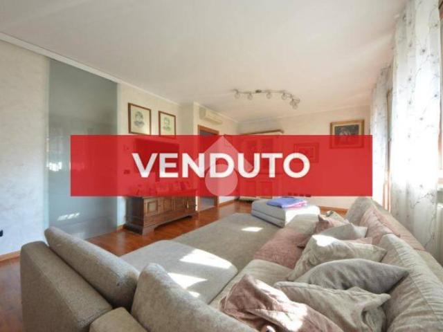 Villa Indipendente in vendita a Cambiago, Lombardia