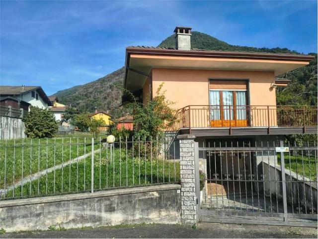 Villa Indipendente in vendita a Ramello, Cambiasca