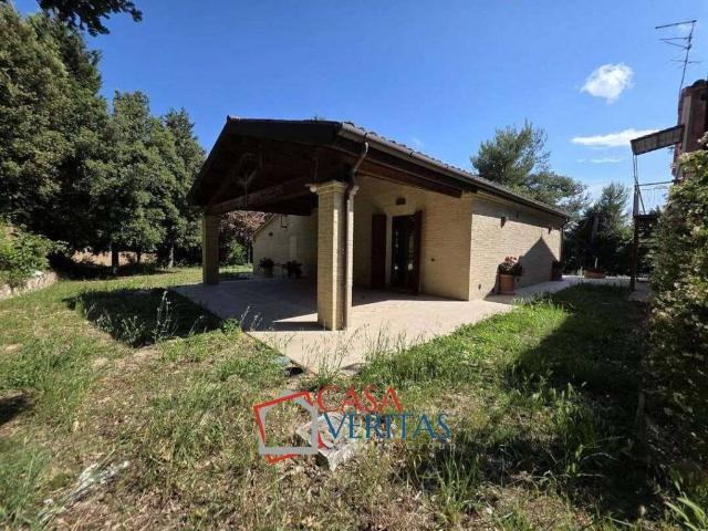Villa Indipendente in vendita a San Germano, Camerano