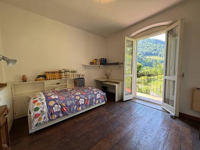 Villa Indipendente in vendita a Comunità Montana della Valle Brembana, Camerata Cornello