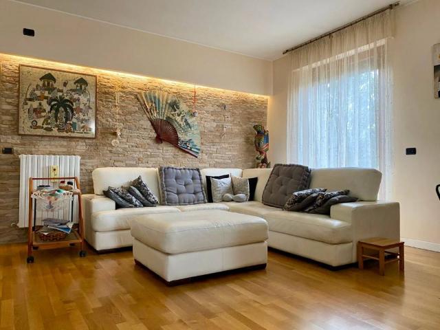 Villa Indipendente in vendita a Marche, Ancona