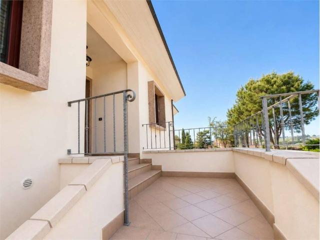 Villa Indipendente in vendita a Marche, Ancona