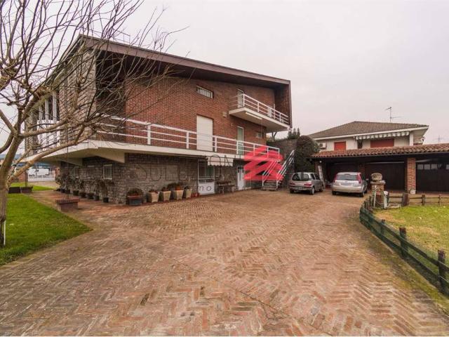 Villa Indipendente in vendita a Nivellina, Cameri