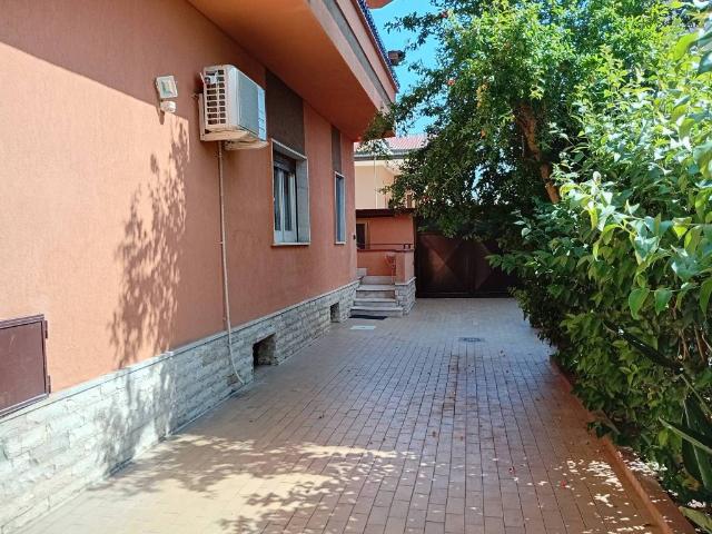 Villa Indipendente in vendita a Camigliano, Campania