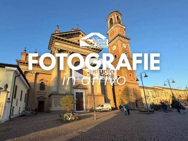 Villa Indipendente in vendita a Camisano, Lombardia