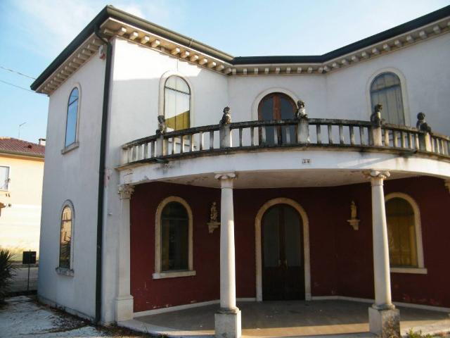 Villa Indipendente in vendita a Camisano Vicentino, Veneto