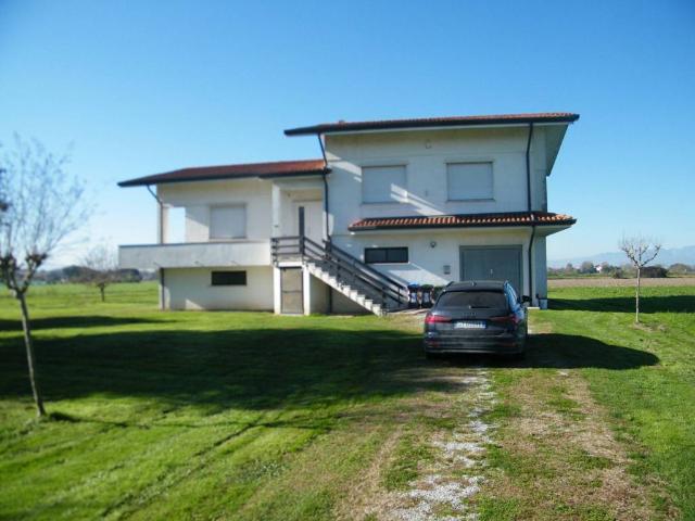 Villa Indipendente in vendita a Santa Maria di Camisano, Camisano Vicentino
