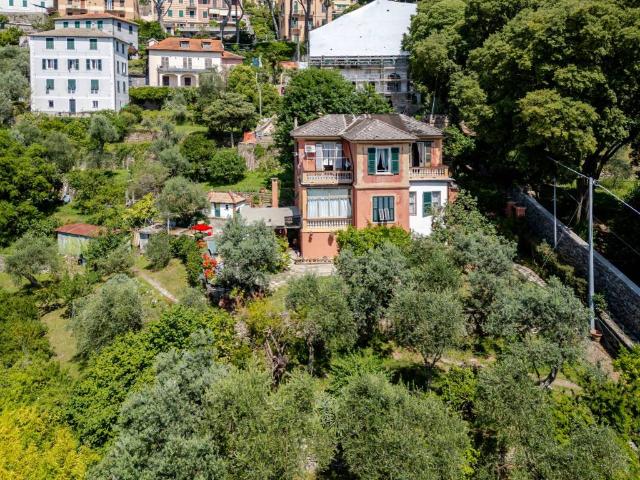 Villa Indipendente in vendita a Il Boschetto, Camogli