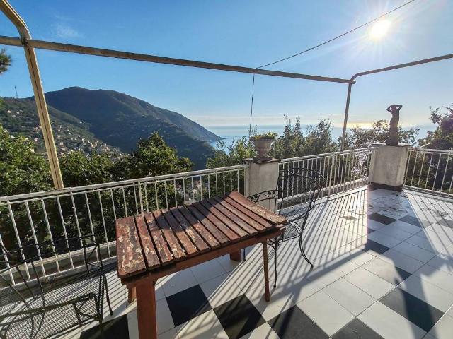 Villa Indipendente in vendita a Case rosse, Camogli