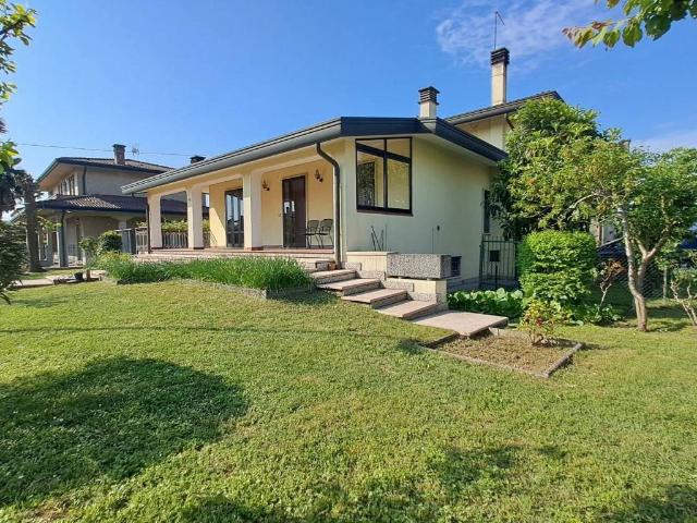 Villa Indipendente in vendita a Campagna Lupia, Veneto