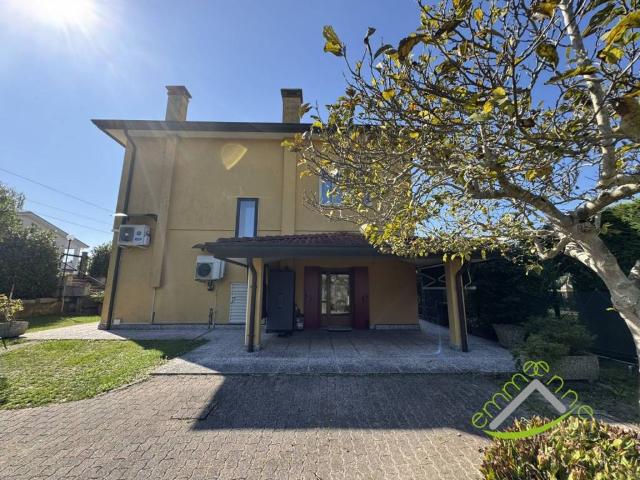 Villa Indipendente in vendita a Campagna Lupia, Veneto