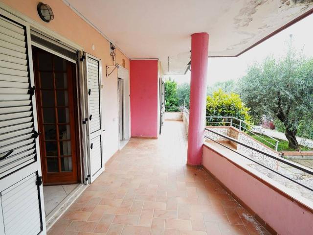 Villa Indipendente in vendita a Campagna, Campania
