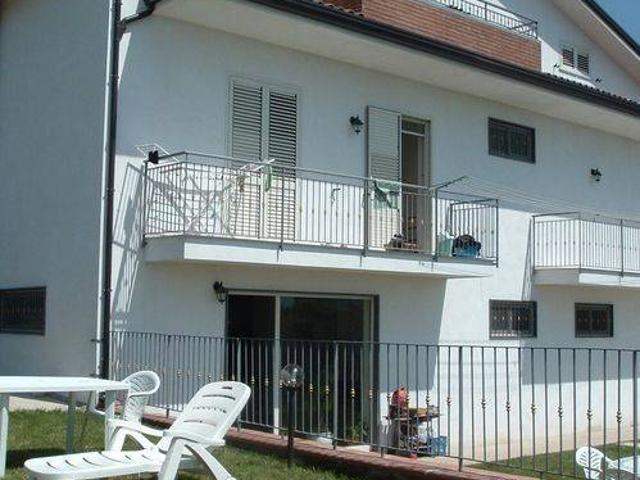 Villa Indipendente in vendita a Pezzarotonda, Campagna