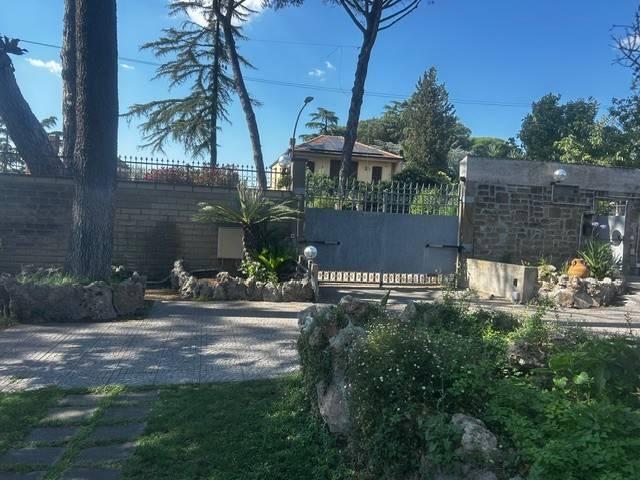 Villa Indipendente in vendita a Roma Capitale, Lazio