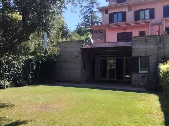 Villa Indipendente in vendita a Roma Capitale, Lazio