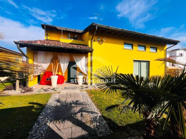Villa Indipendente in vendita a Campagnola Cremasca, Lombardia
