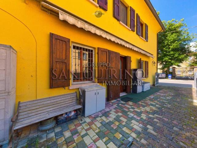 Villa Indipendente in vendita a Pianura Reggiana, Re