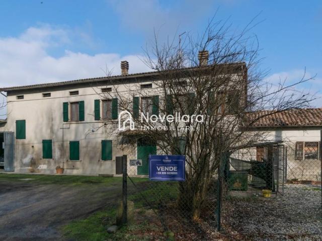 Villa Indipendente in vendita a Pianura Reggiana, Re