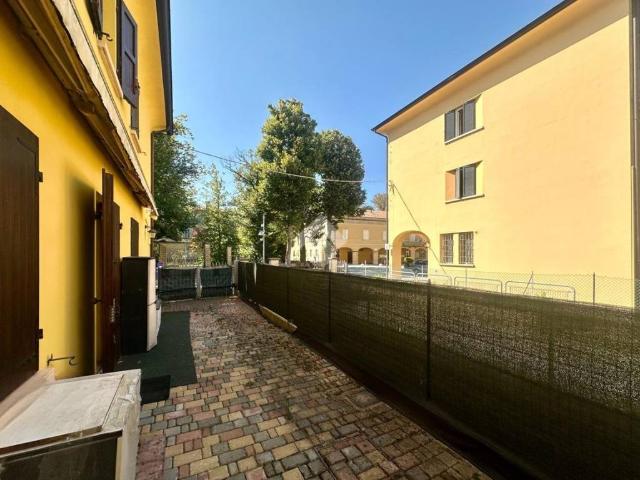 Villa Indipendente in vendita a Pianura Reggiana, Re