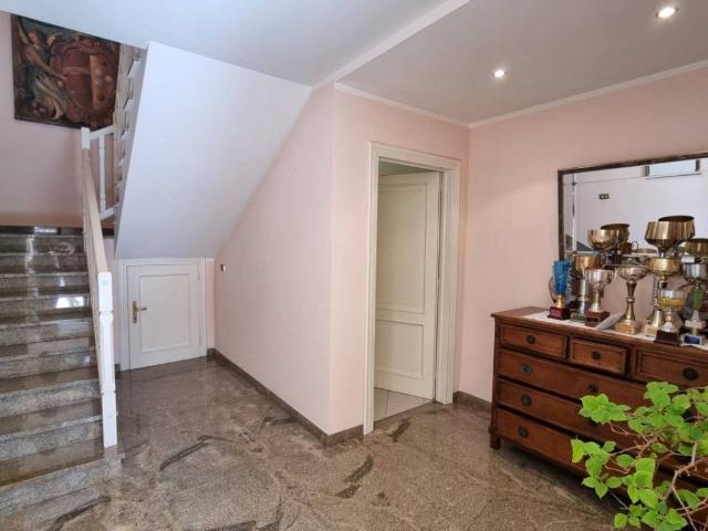 Villa Indipendente in vendita a Pianura Reggiana, Re