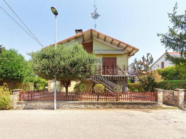 Villa Indipendente in vendita a Pianura Reggiana, Re