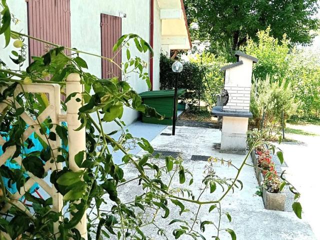 Villa Indipendente in vendita a Val d’Enza, Re