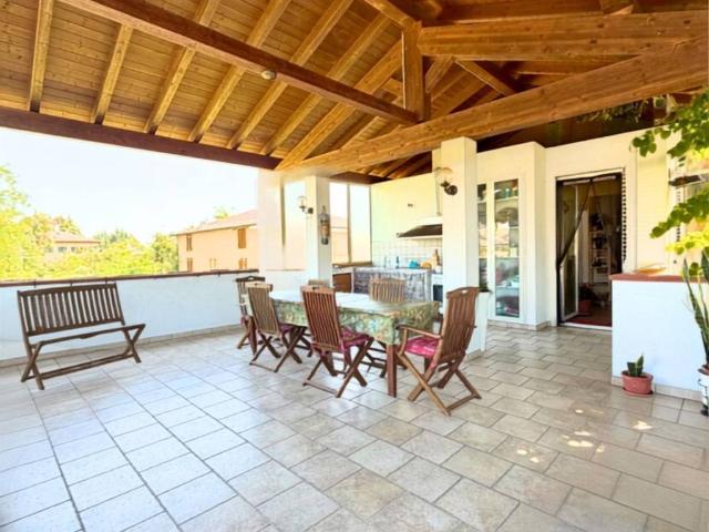 Villa Indipendente in vendita a Val d’Enza, Re