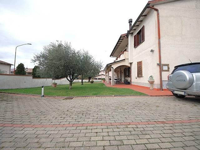 Villa Indipendente in vendita a Campello Sul Clitunno, Umbria