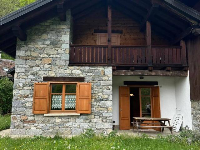 Villa Indipendente in vendita a Piemonte, Vercelli