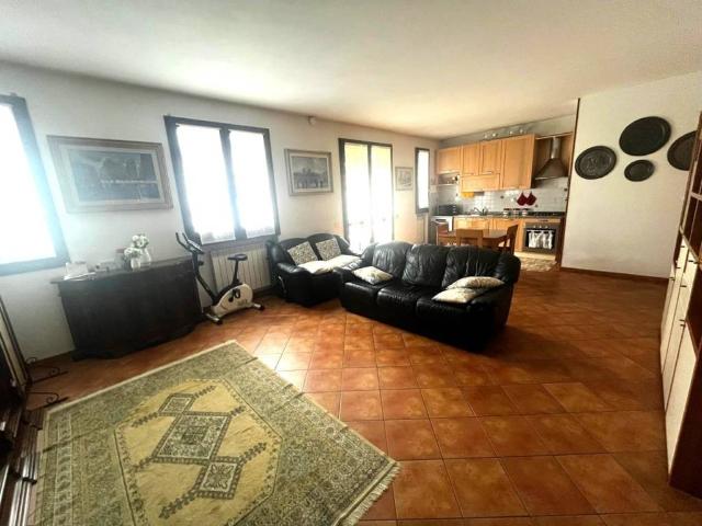 Villa Indipendente in vendita a San Martino, Campi Bisenzio