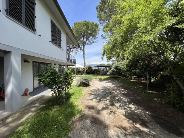 Villa Indipendente in vendita a San Piero a Ponti, Campi Bisenzio