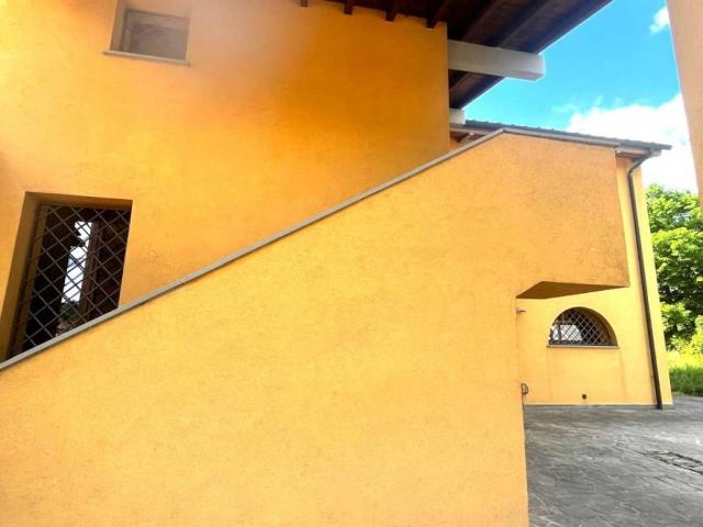 Villa Indipendente in vendita a San Lorenzo, Campi Bisenzio