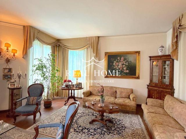 Villa Indipendente in vendita a Prataccio, Campi Bisenzio