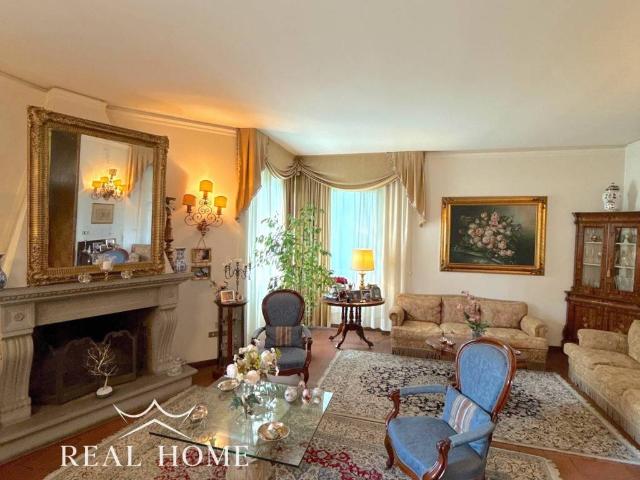 Villa Indipendente in vendita a Prataccio, Campi Bisenzio