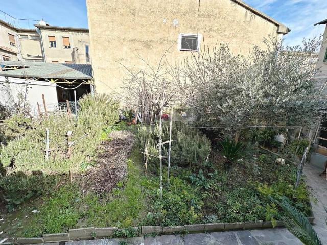 Villa Indipendente in vendita a Santa Maria, Campi Bisenzio